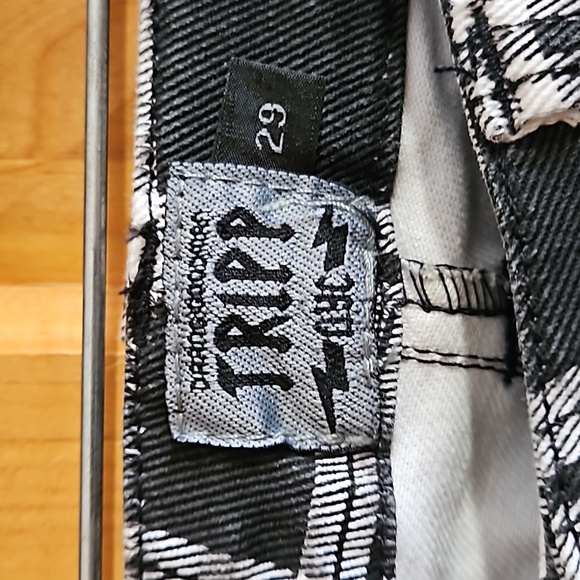 EUC Black and white plaid pants size 29 - Picture 3 of 3